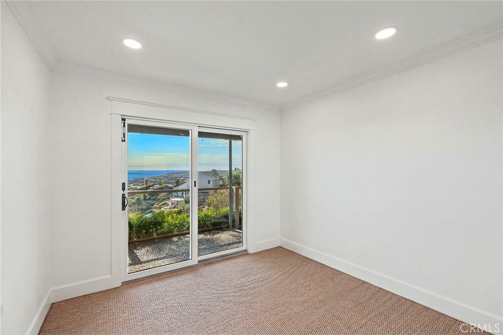 2855 Zell Drive