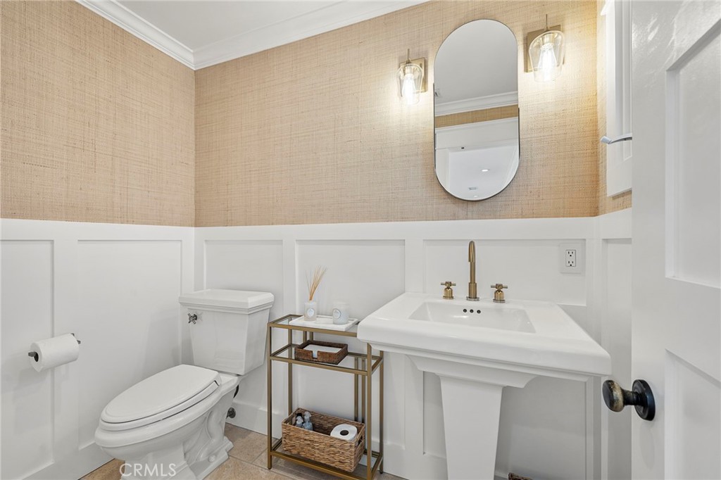 2855 Zell Drive
