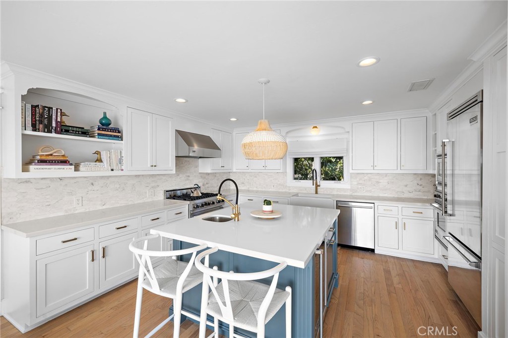 2855 Zell Drive
