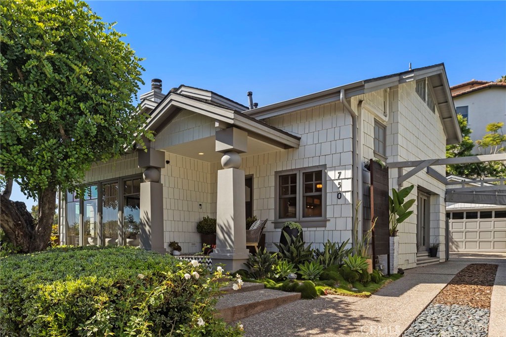 750 Griffith Way