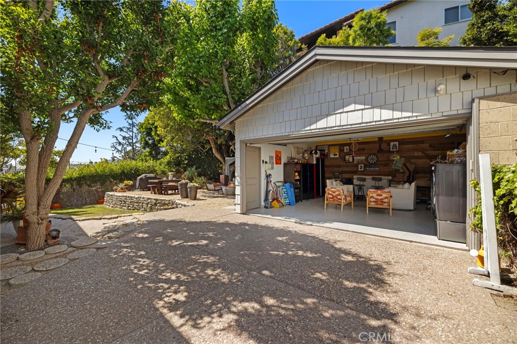 750 Griffith Way