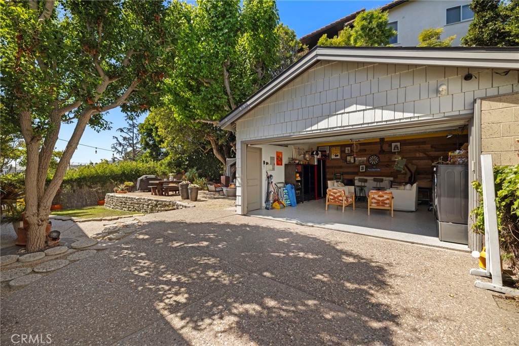 750 Griffith Way