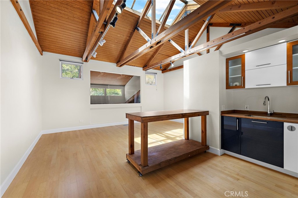3337 Laguna Canyon A