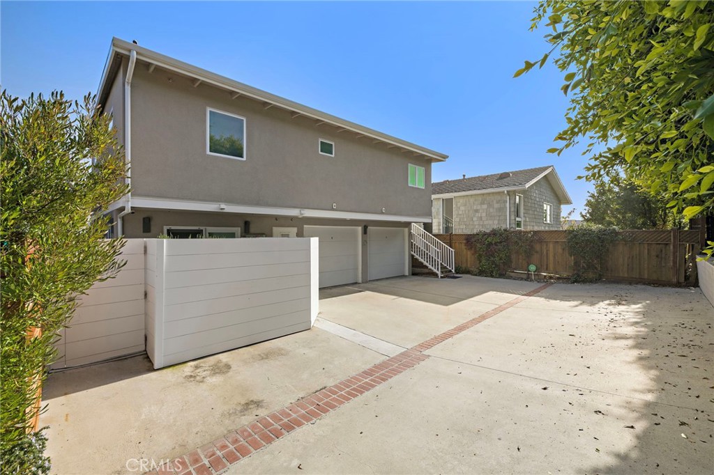 166 Fairview