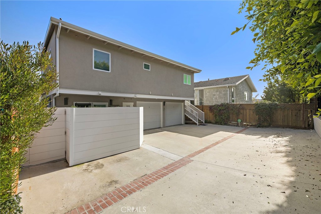 166 Fairview