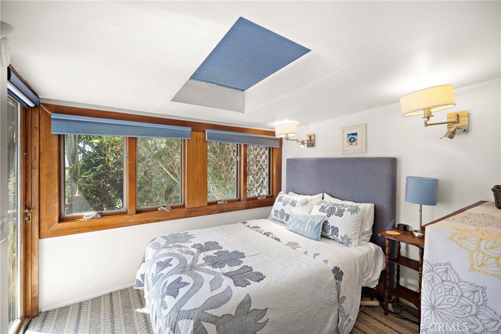 1953 S Coast Highway