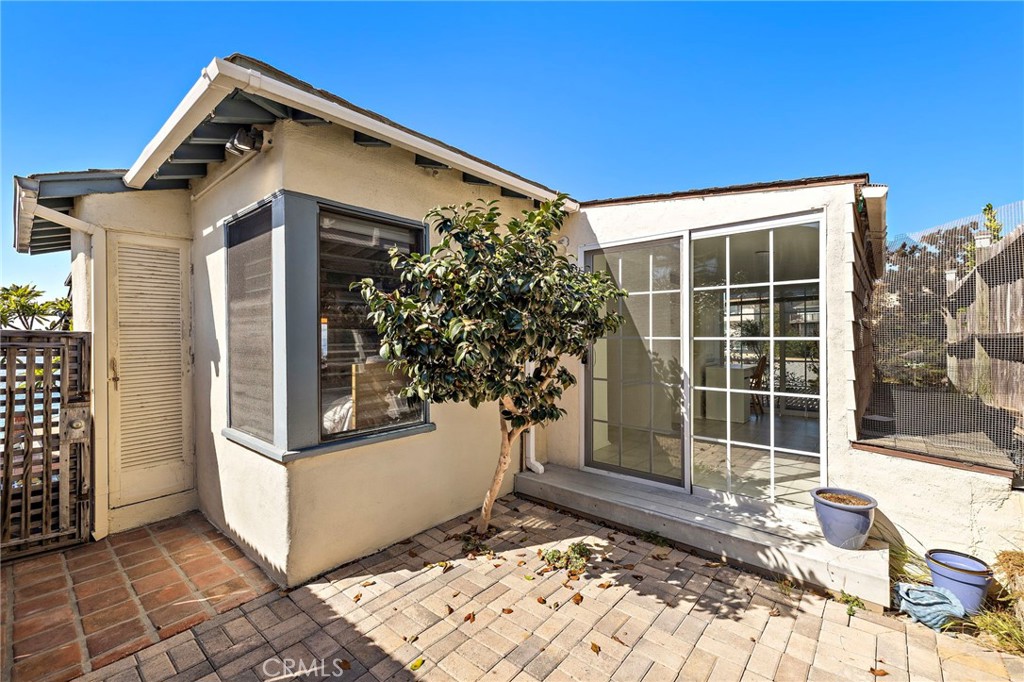 2880 Wards Terrace