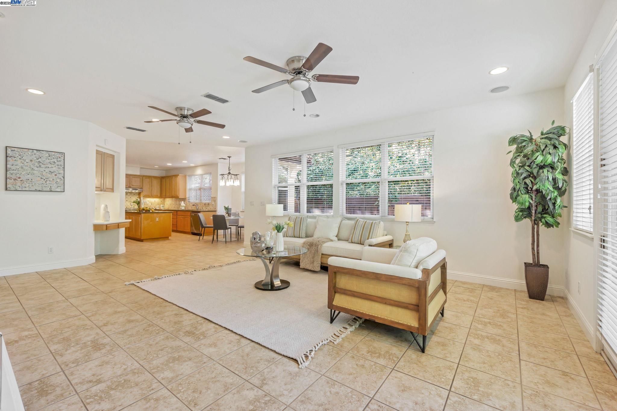 135 Cara Ct