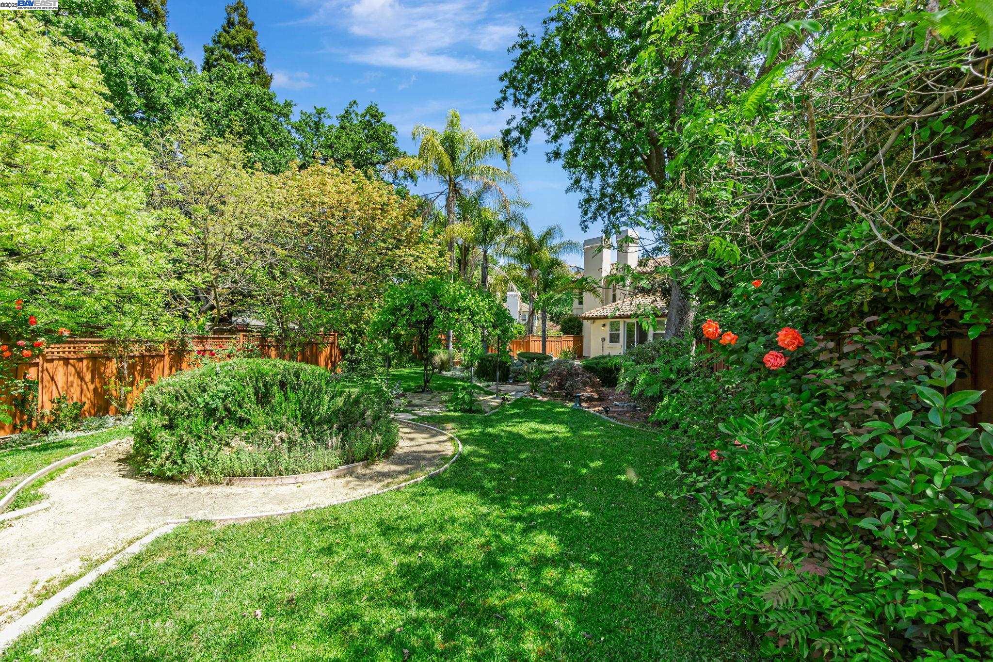 135 Cara Ct