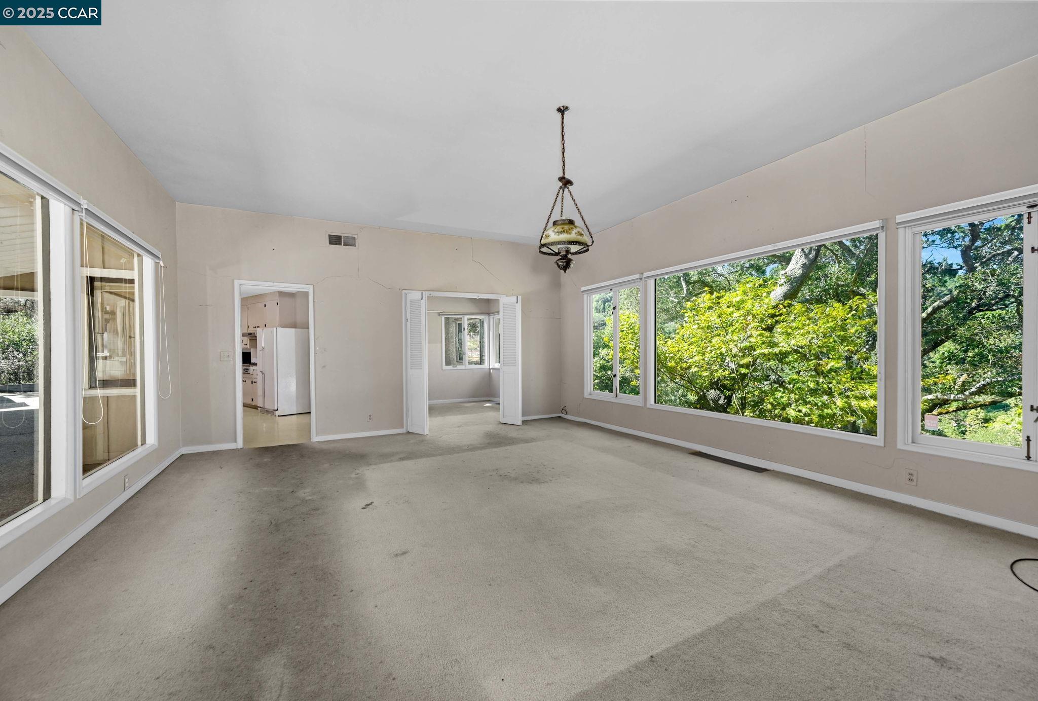 131 Moraga Way