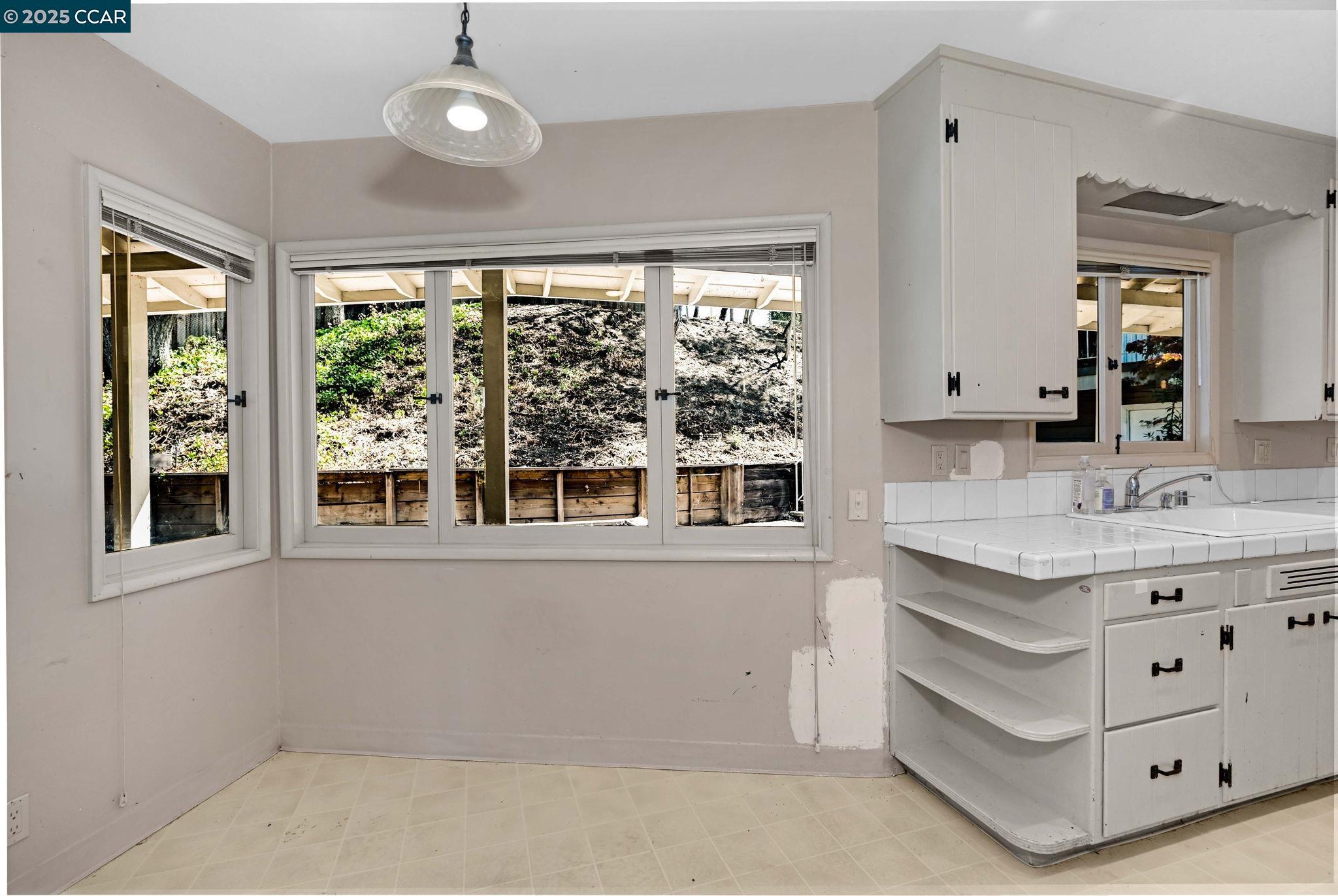 131 Moraga Way