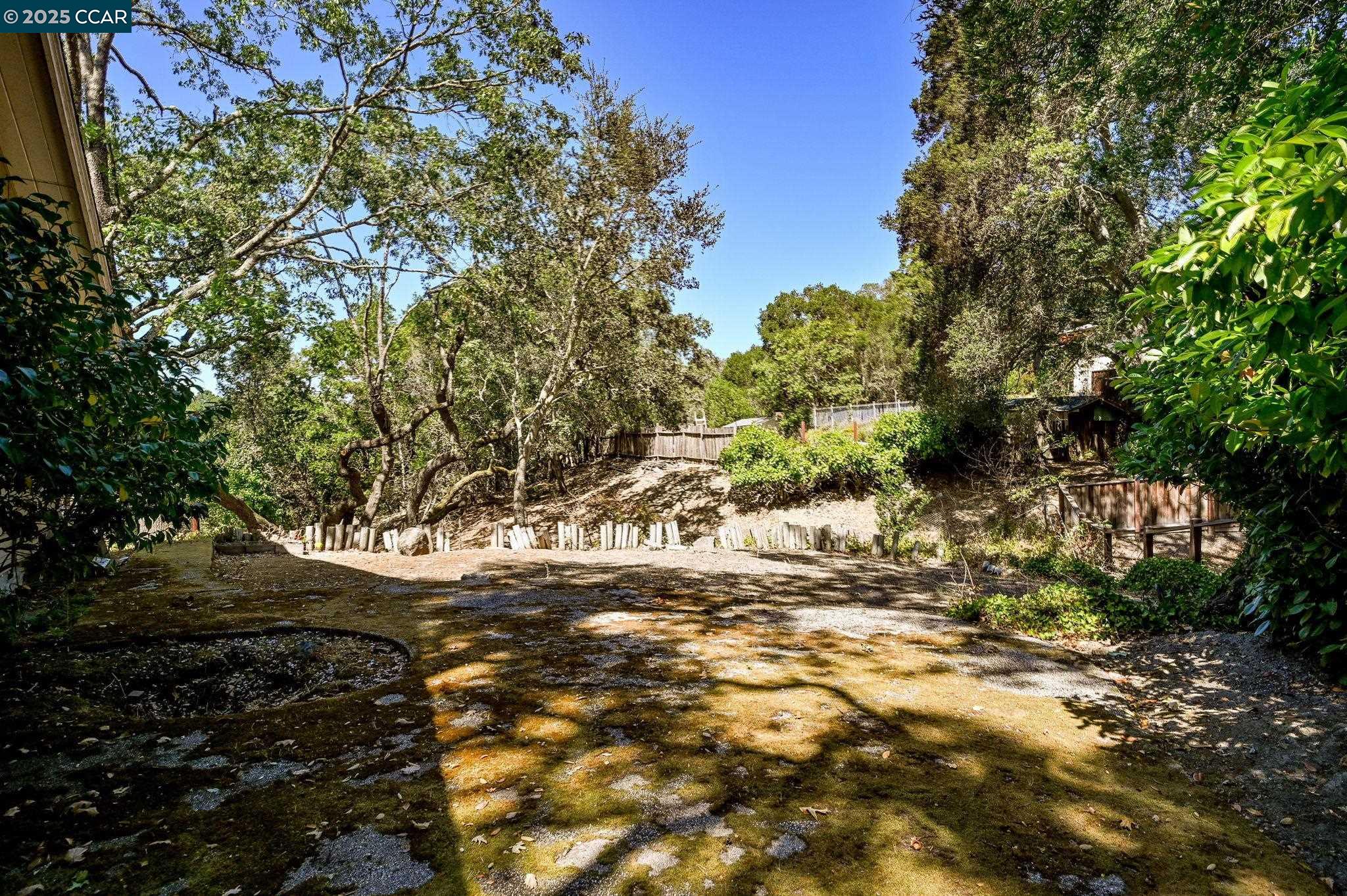 131 Moraga Way