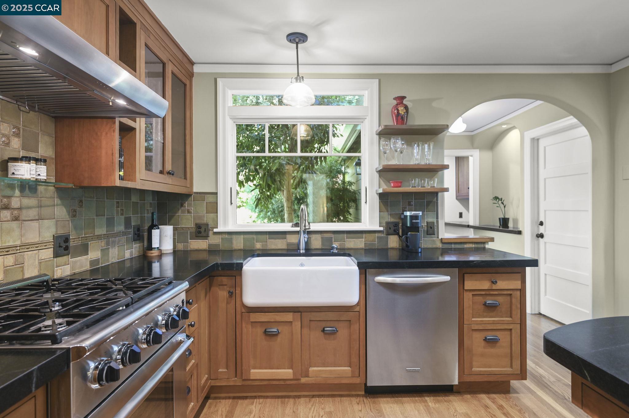 309 Sunset Rd