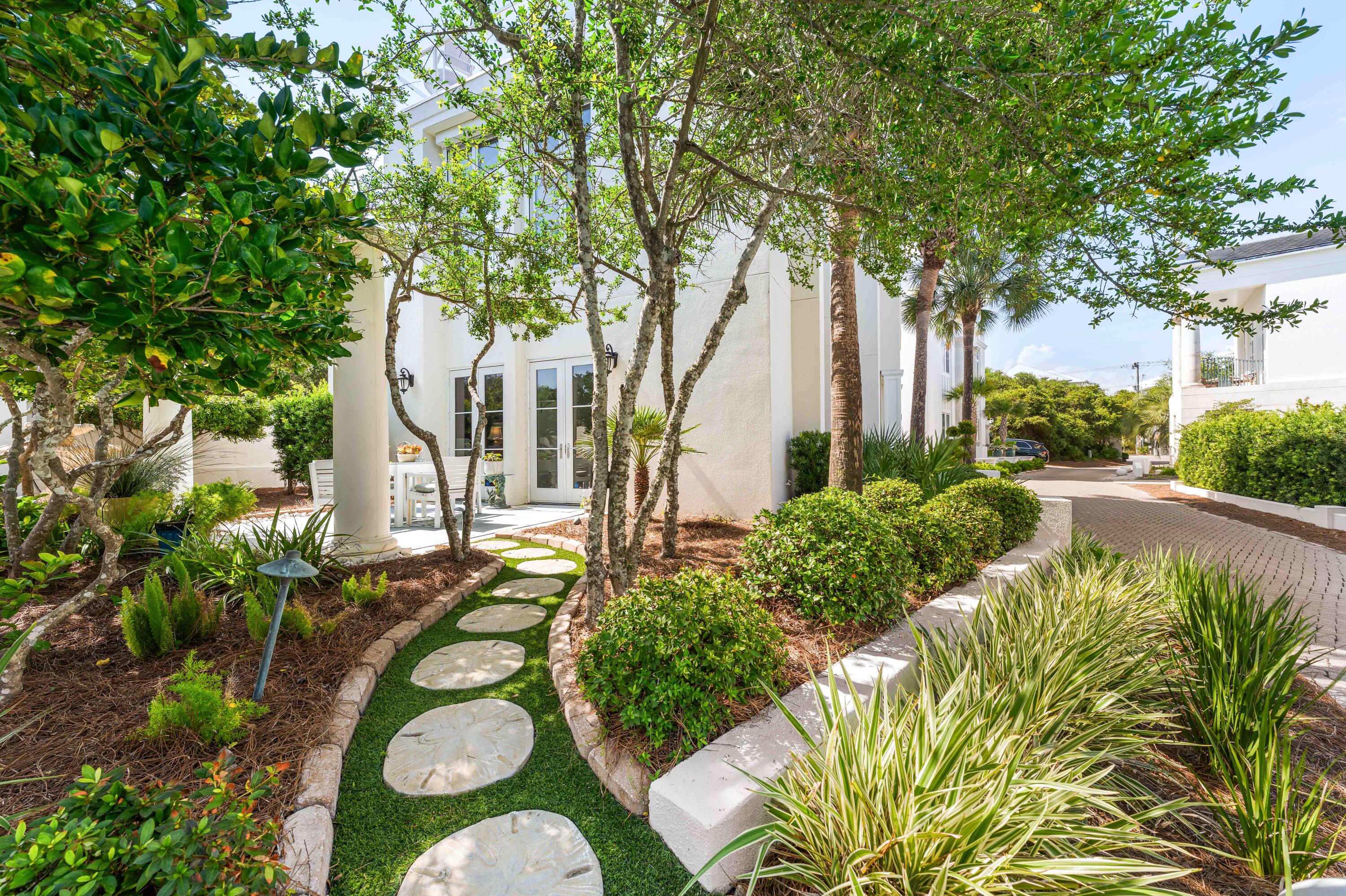 30 Jasmine Circle