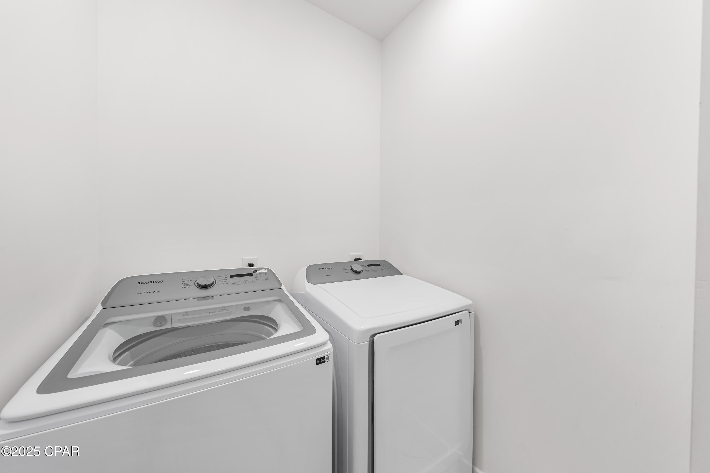 318 El Prado Place Place