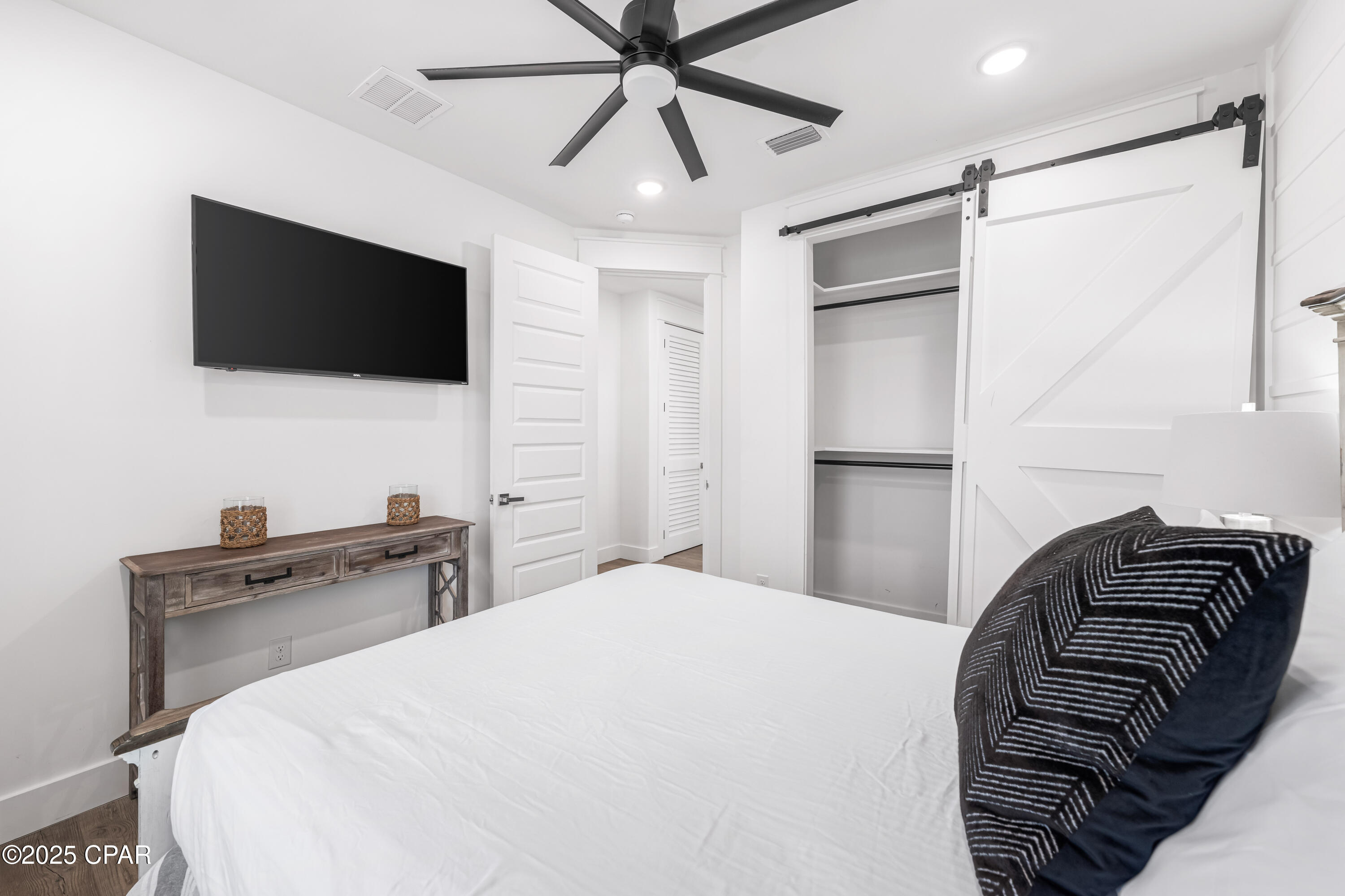 318 El Prado Place Place