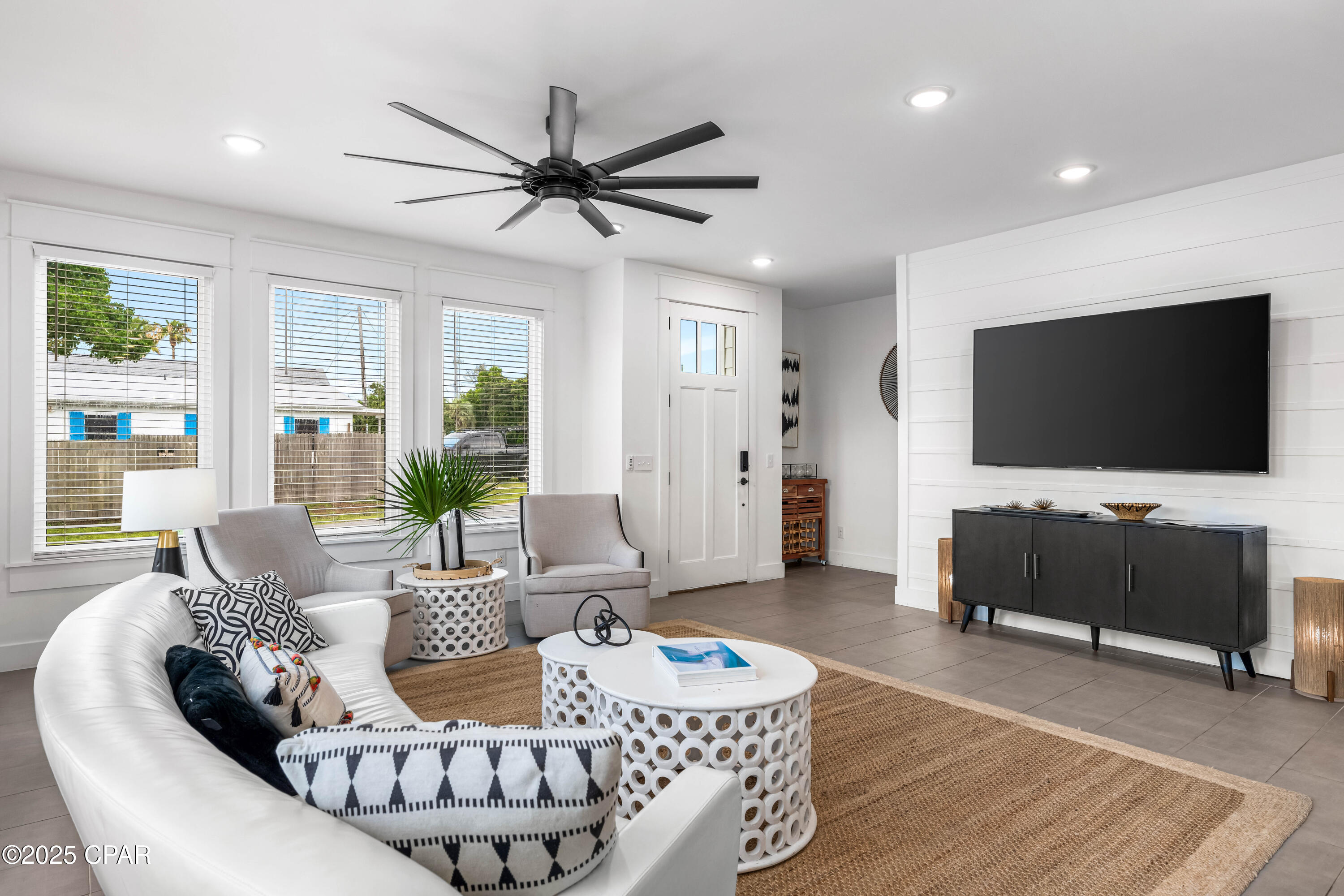 318 El Prado Place Place