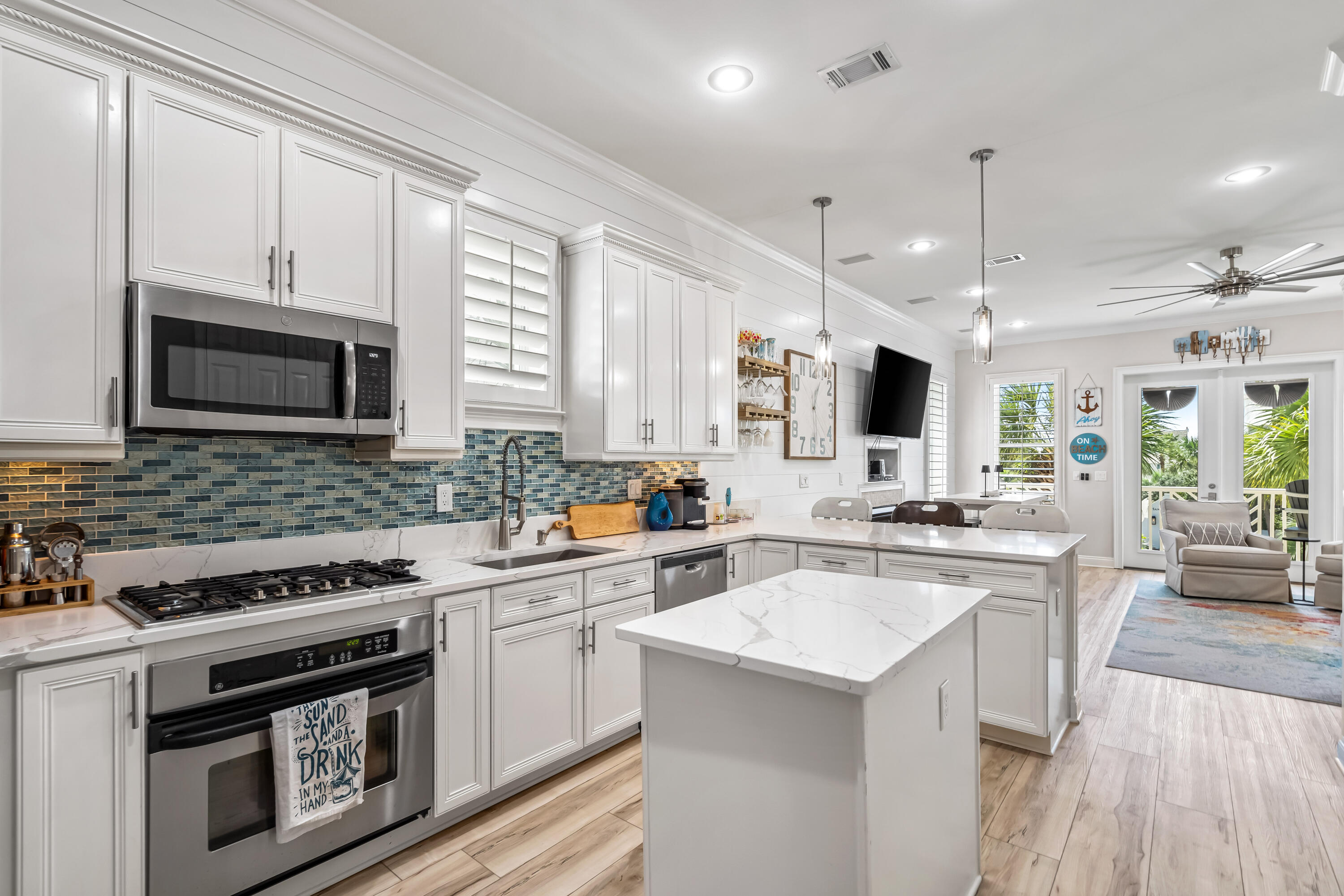 58 Blue Dolphin Loop