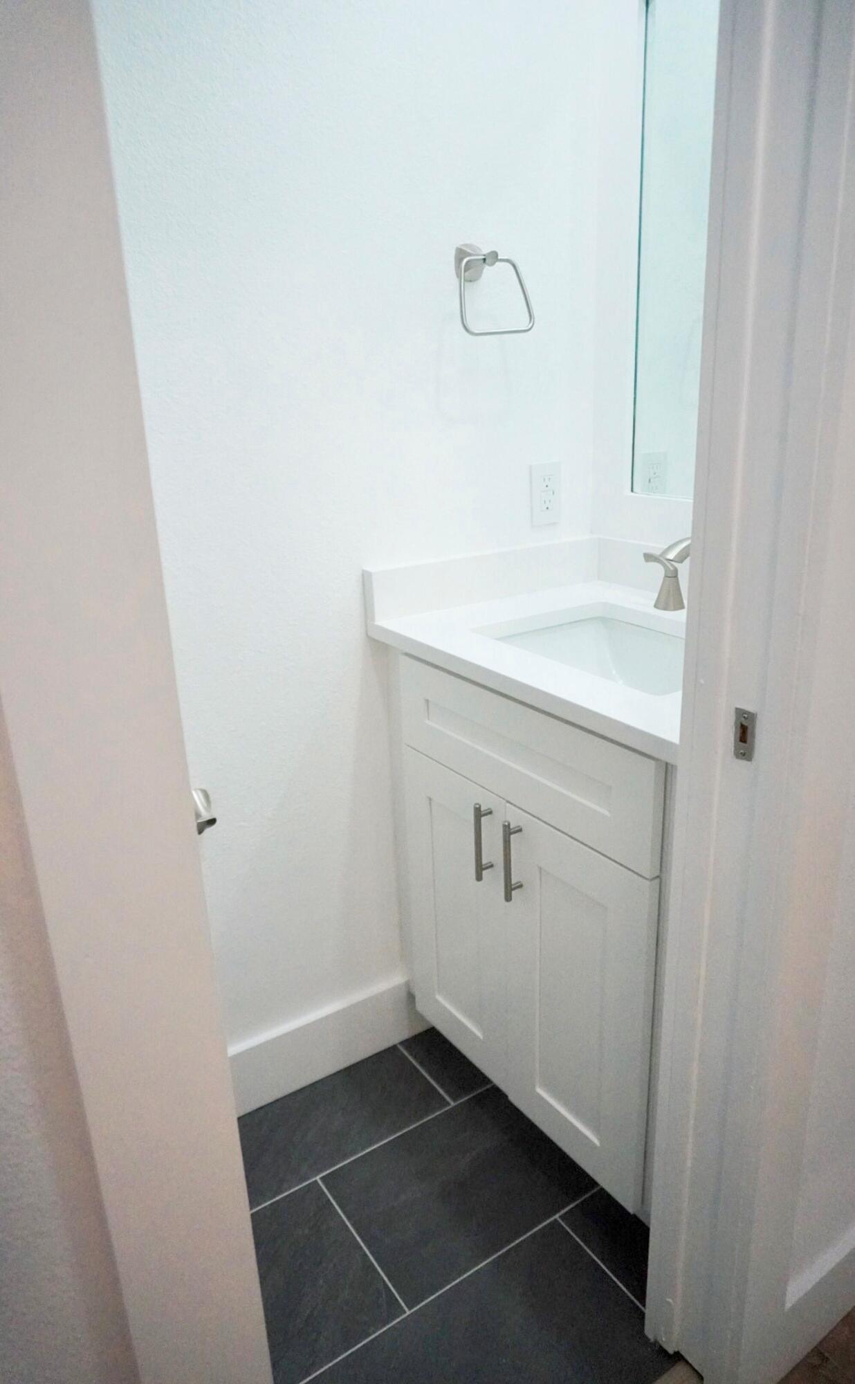 145 Spires Lane, APT 204