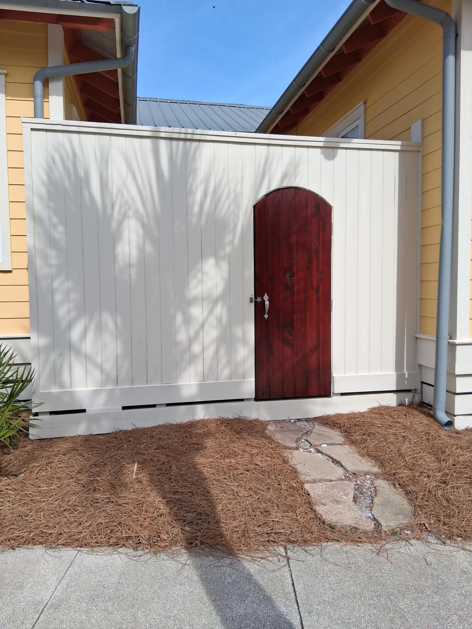 156 W Blue Crab Loop