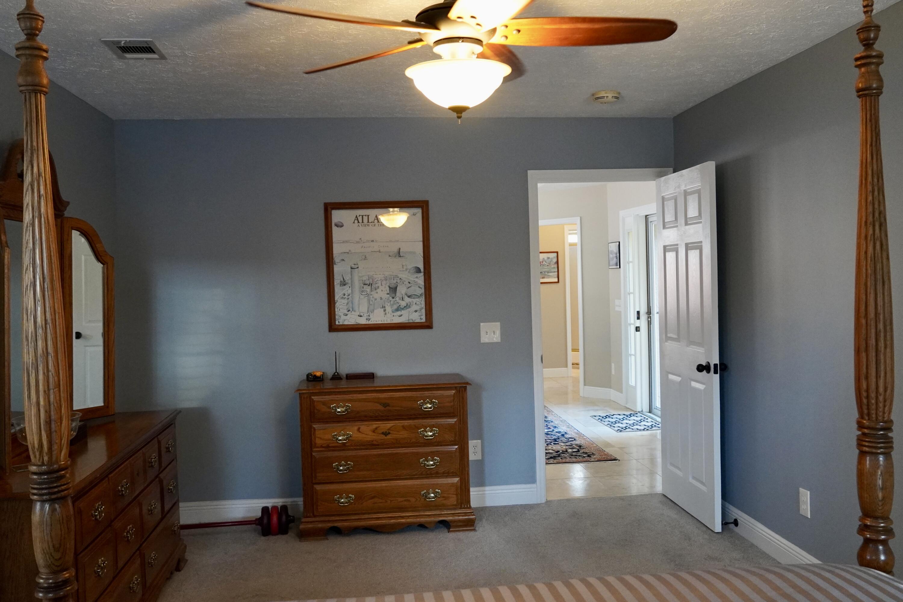 22112 Sunnyside Lane
