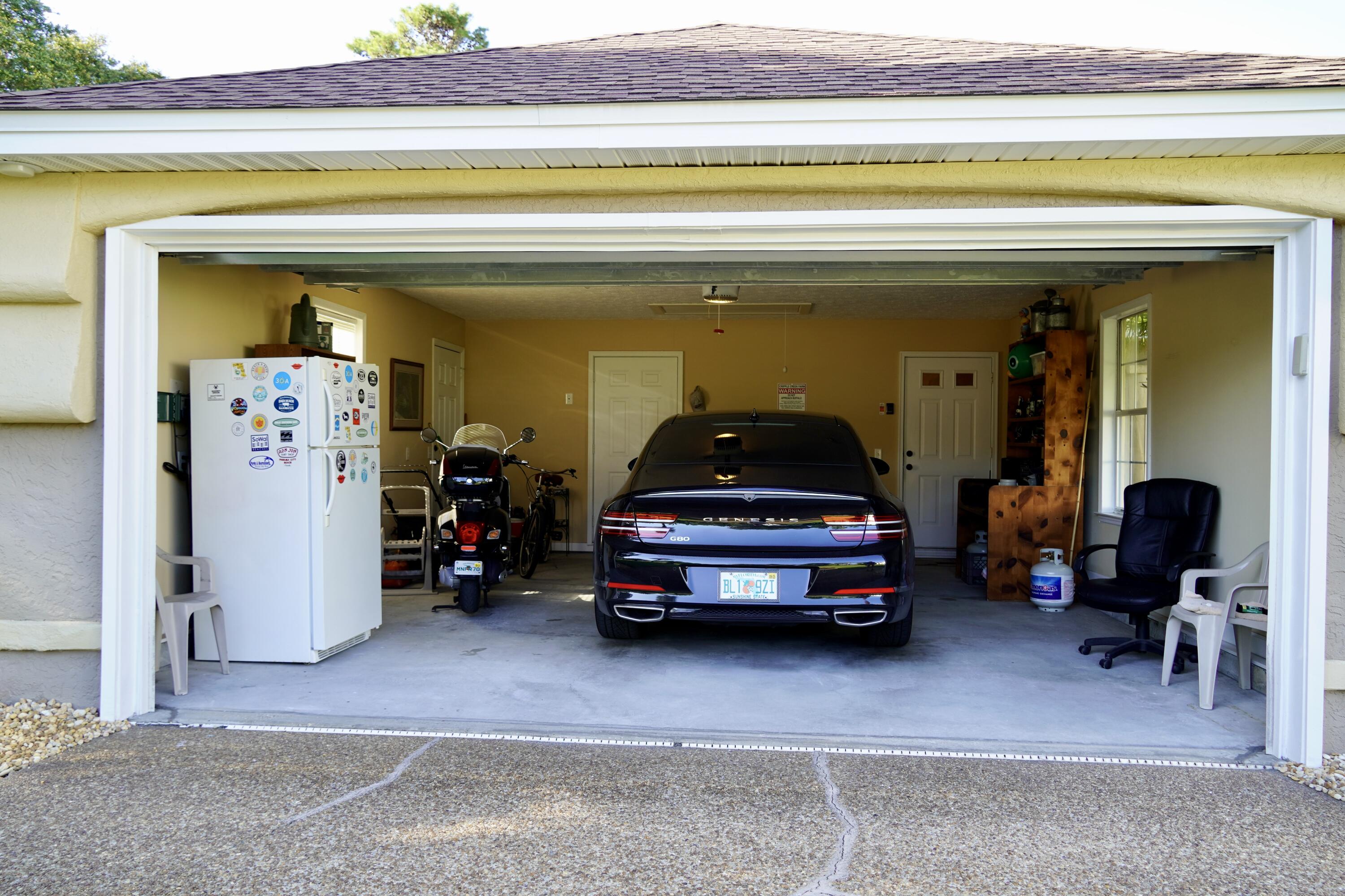 22112 Sunnyside Lane