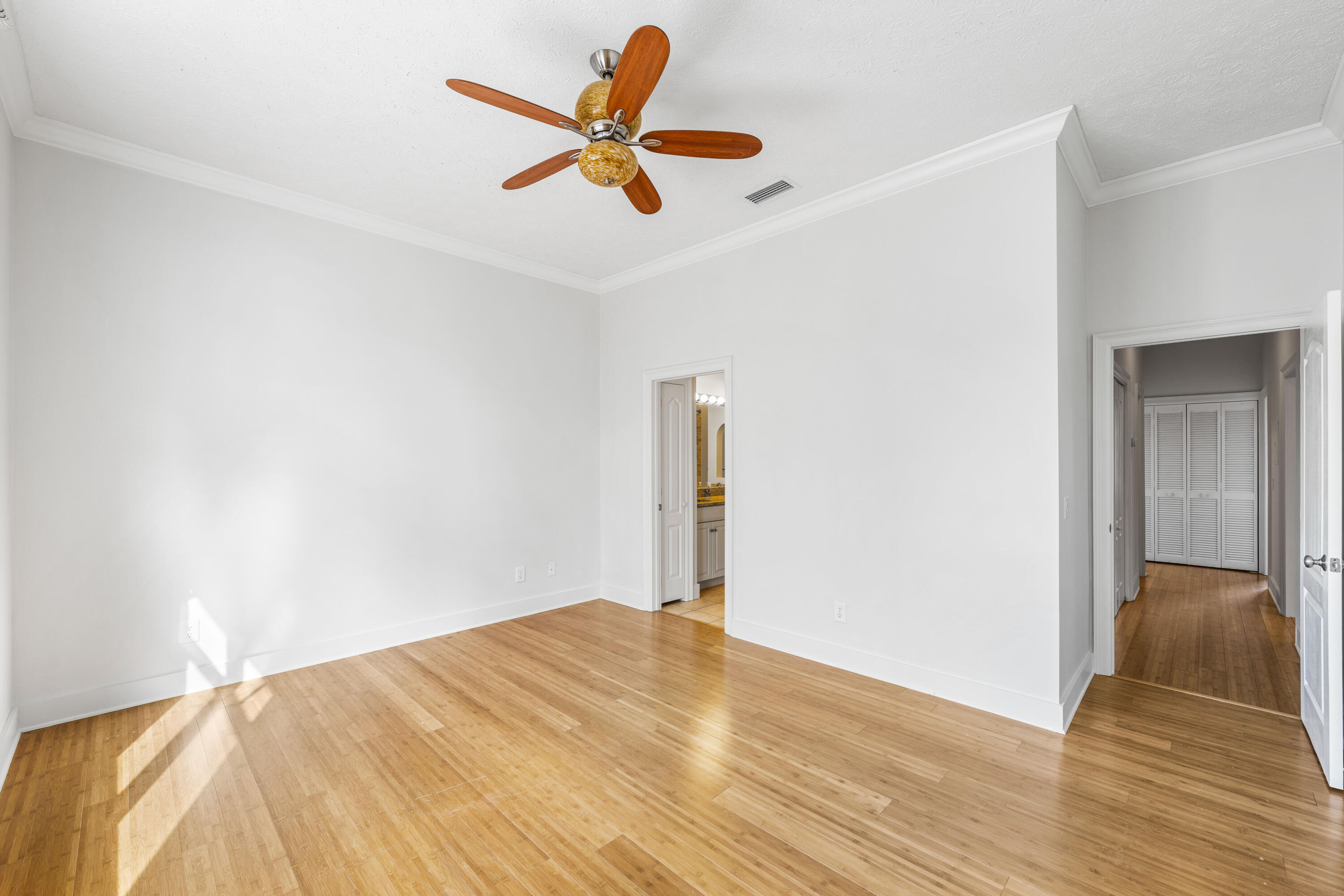 281 Seabreeze Circle