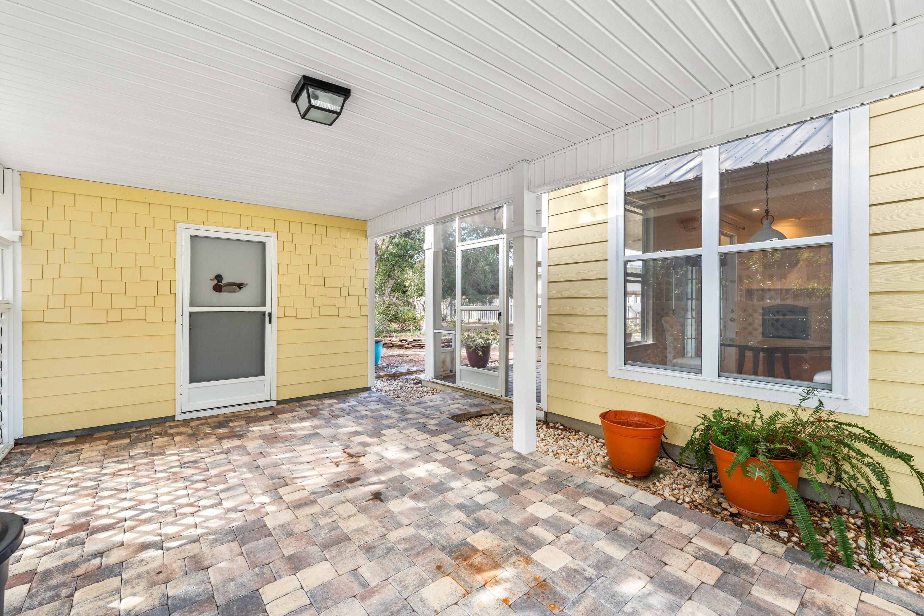 281 Seabreeze Circle