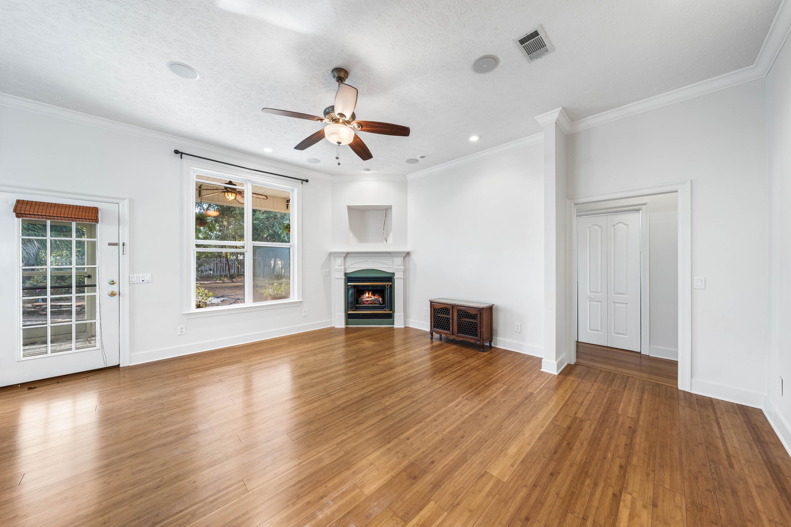 281 Seabreeze Circle