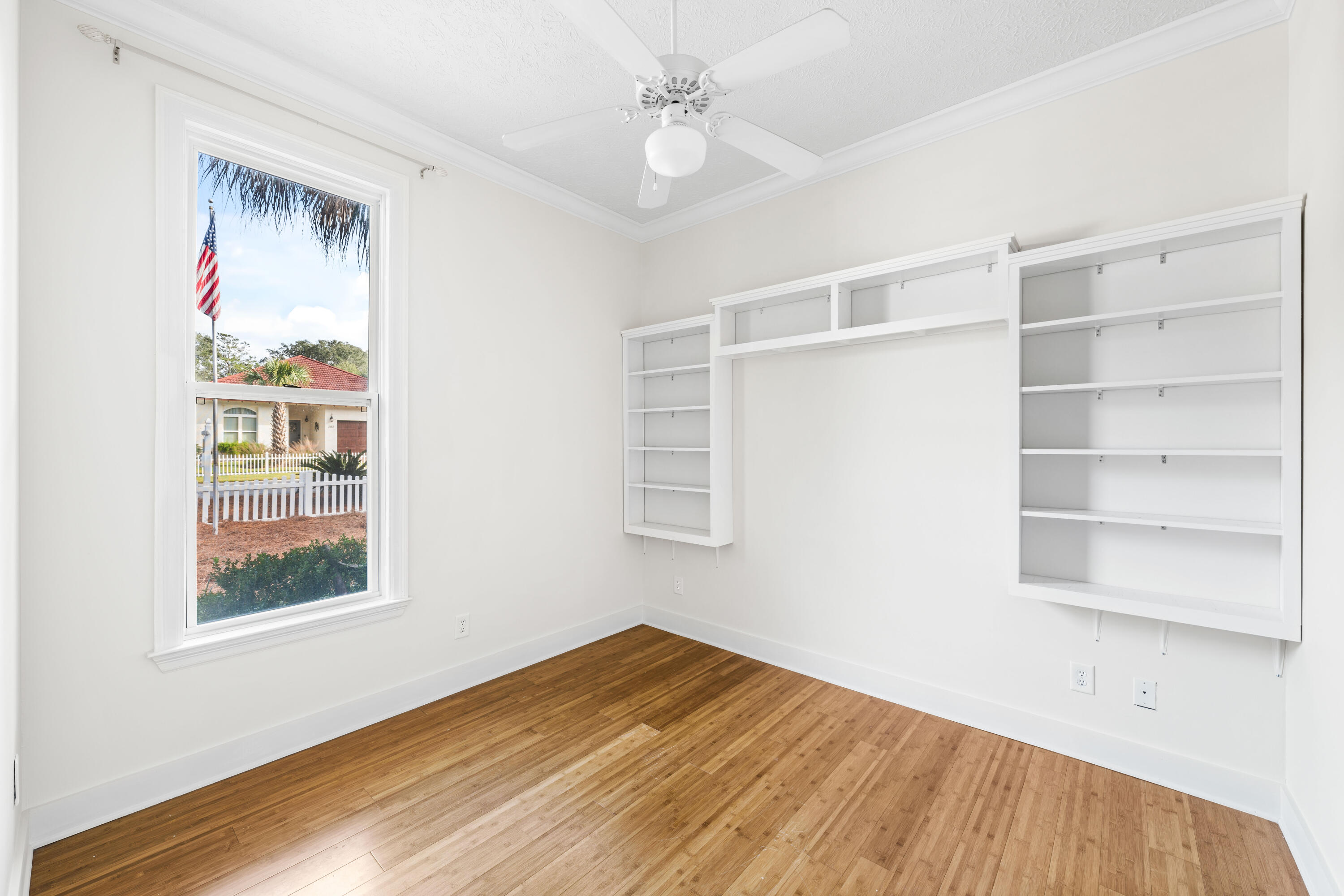 281 Seabreeze Circle