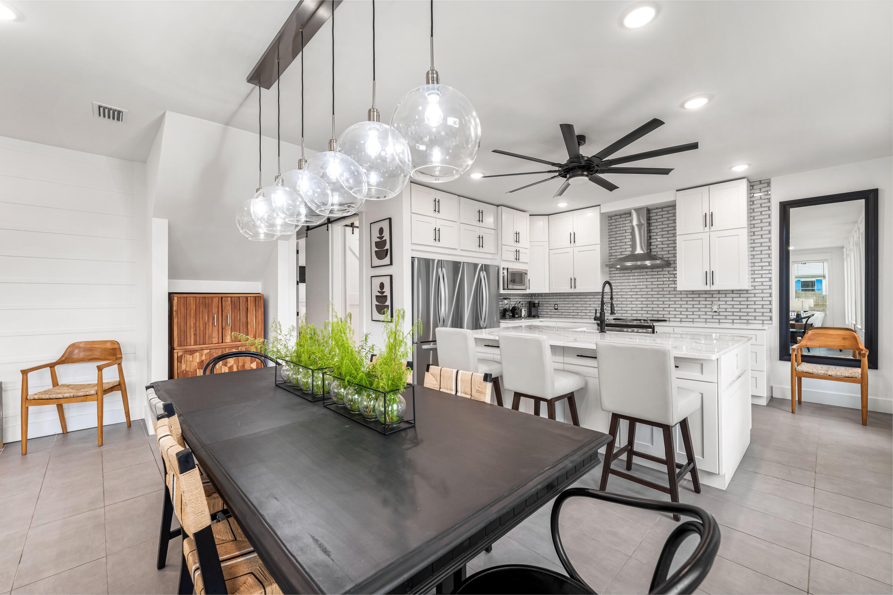 318 El Prado Place