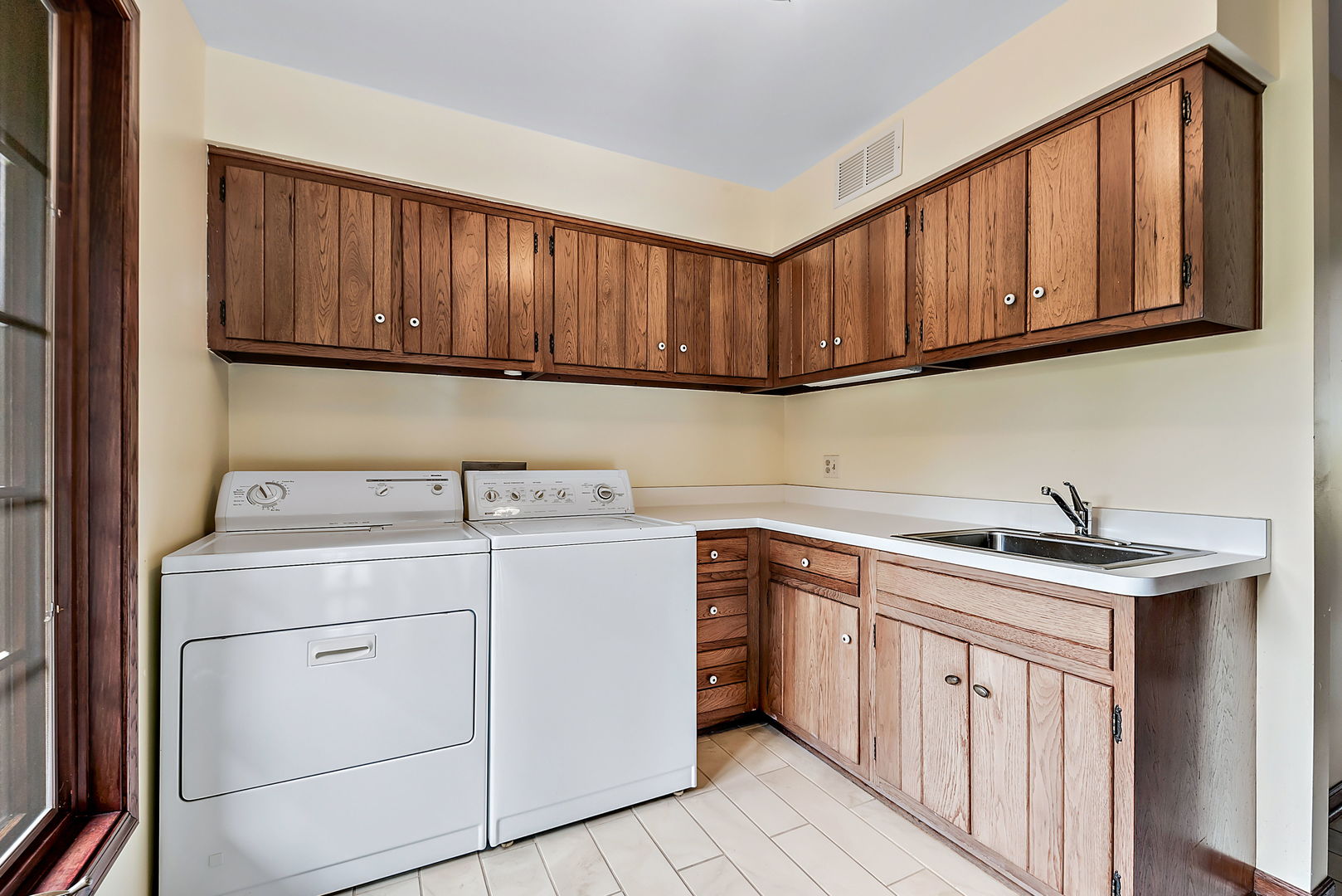 1605 Midwest Club Parkway