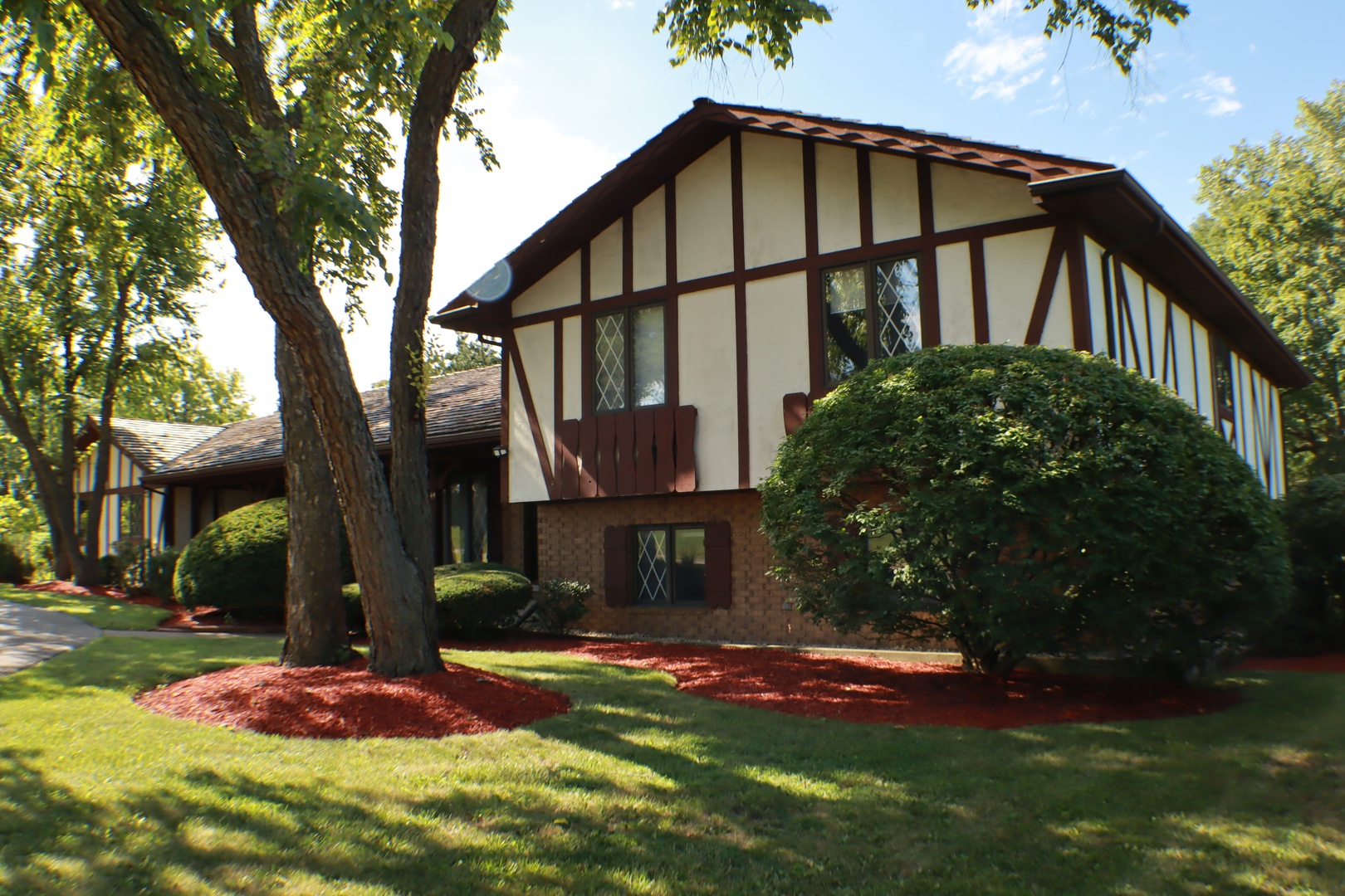 44 Kingston Drive