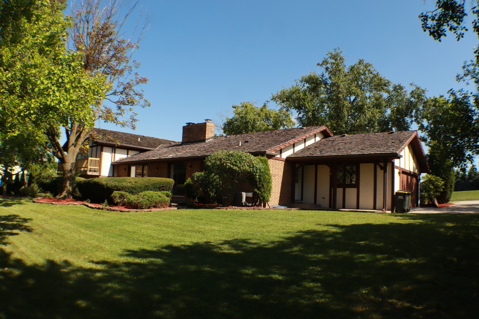 44 Kingston Drive