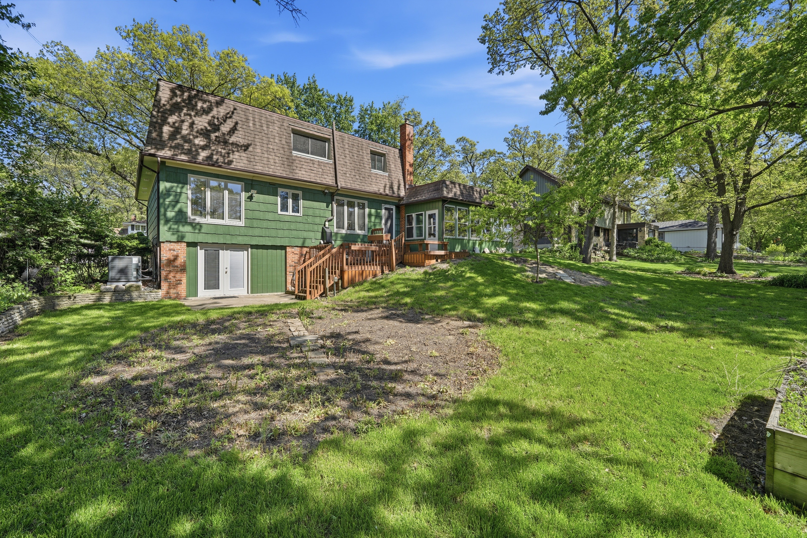 10S324 E Hampshire Lane