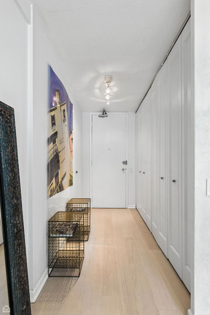 900 N Lake Shore Drive Unit: 410