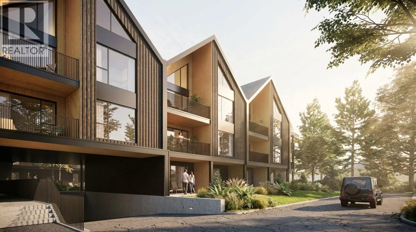 15 Benchlands Condos