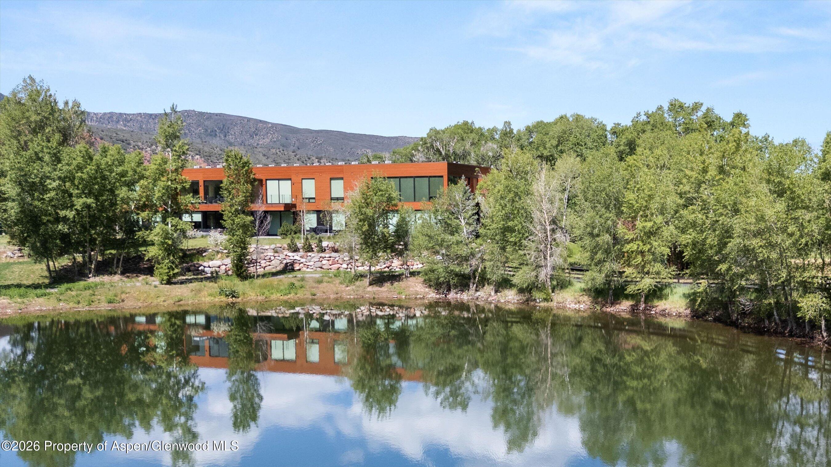101 Willow Road 206