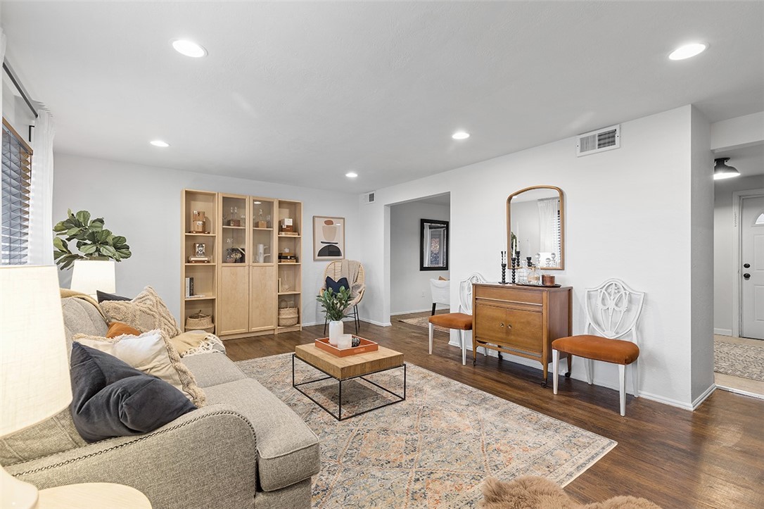1307 Raven Drive