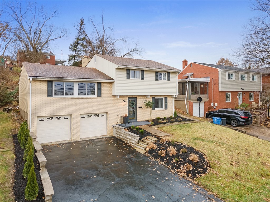 1307 Raven Drive