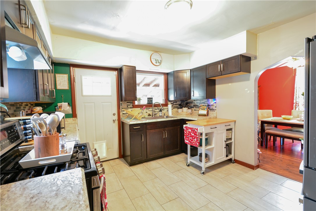 207 ERIE AVE