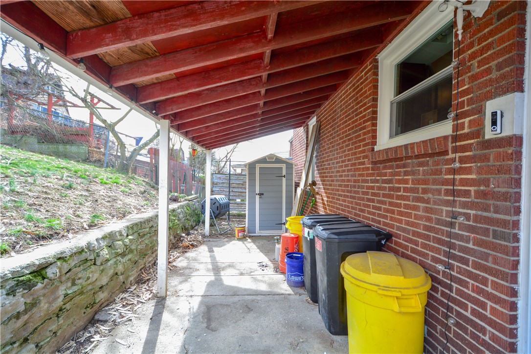 207 ERIE AVE