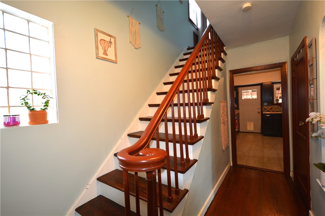 207 ERIE AVE