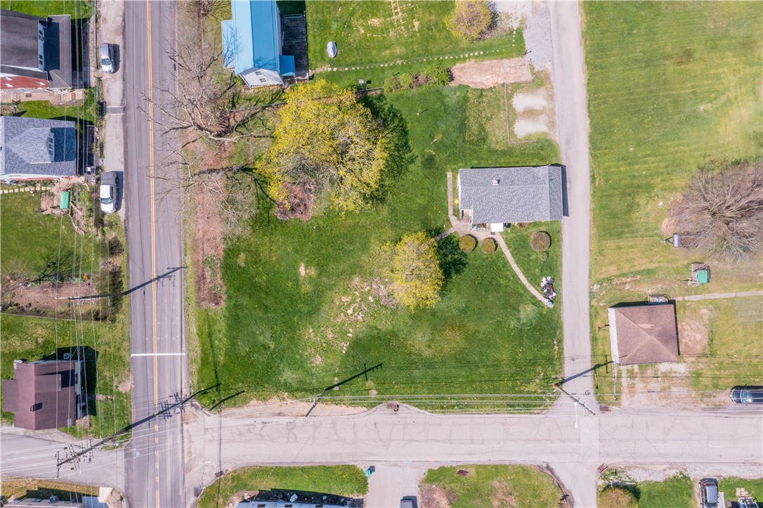 402 N Main St