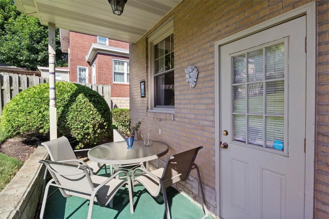213 Dell Ave