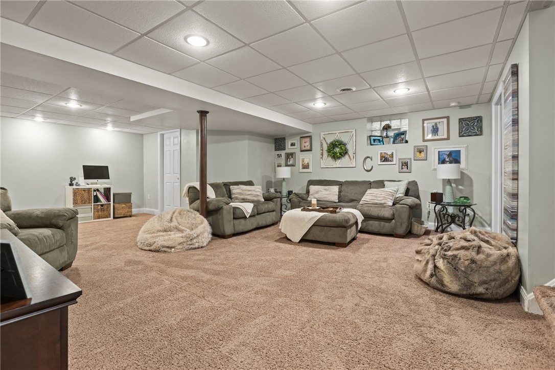 208 E Harbison Rd