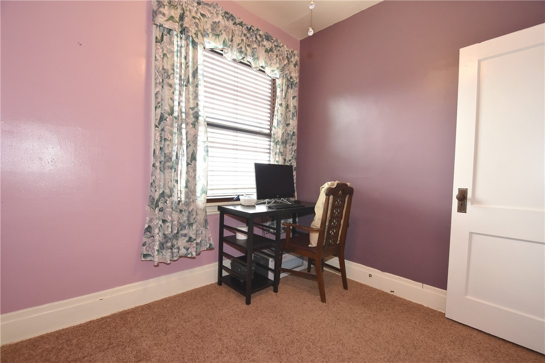 122 Santron Ave