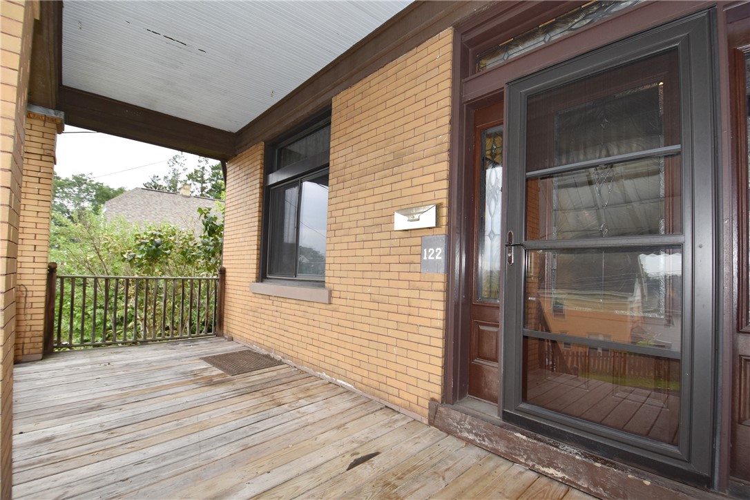 122 Santron Ave