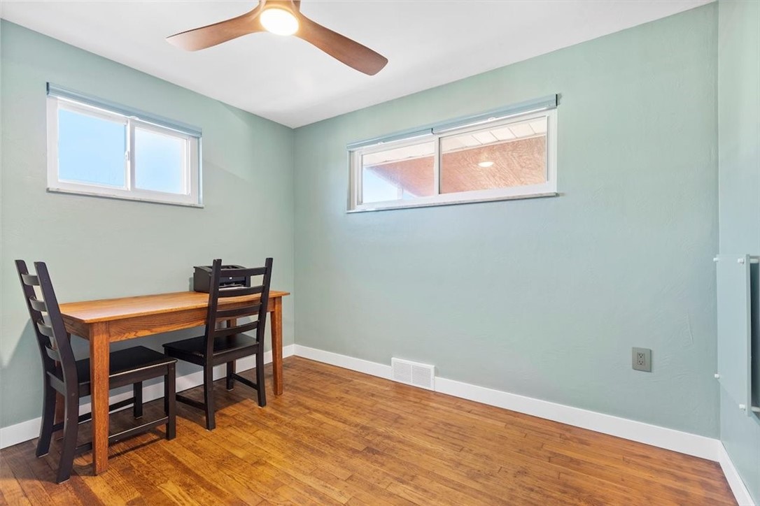 1209 Earlham