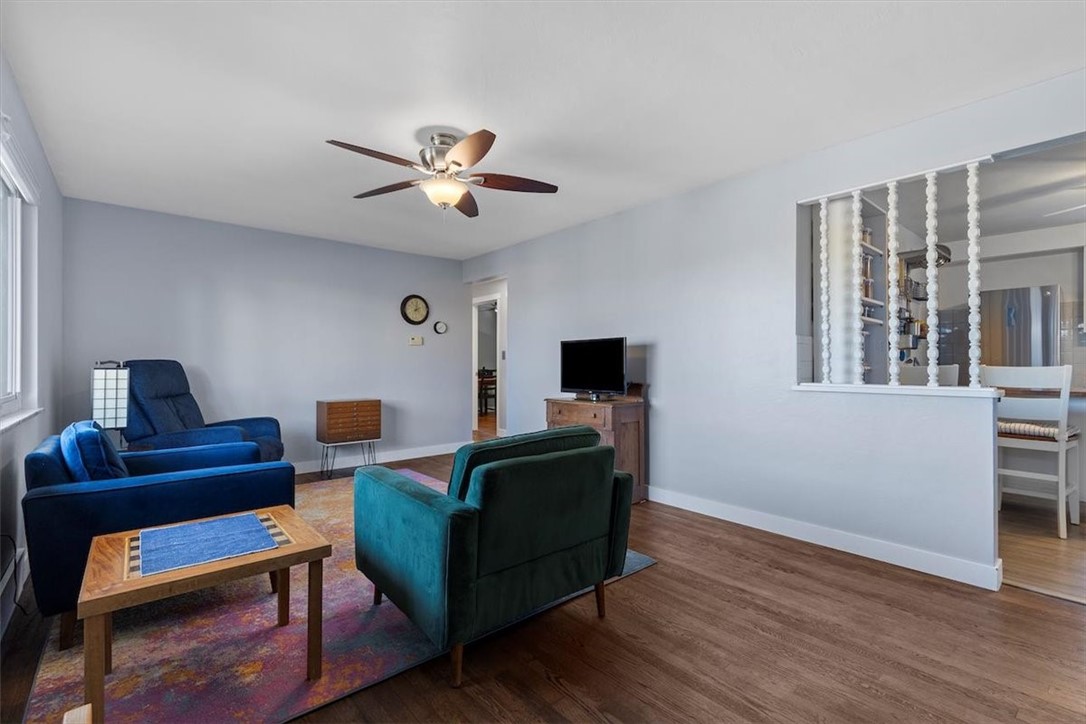 1209 Earlham